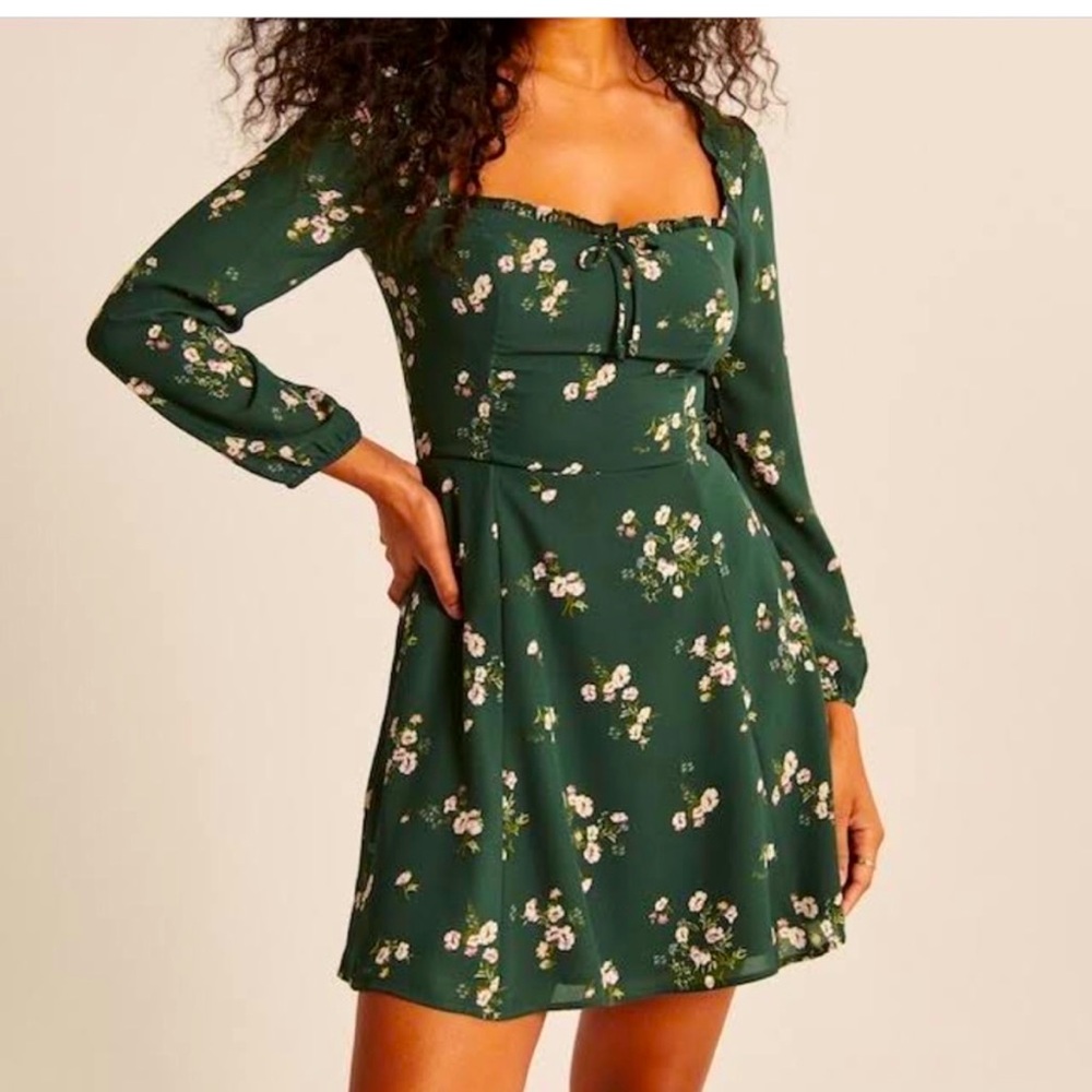 Abercrombie & Fitch Floral Dress